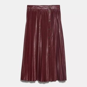 Zara Faux Leather Pleated Skirt Burgundy  - Medium